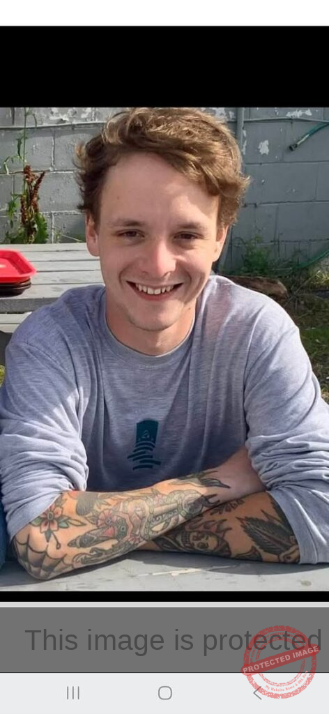 Tom Manderson: A Life Filled with Love, Laughter, and Community