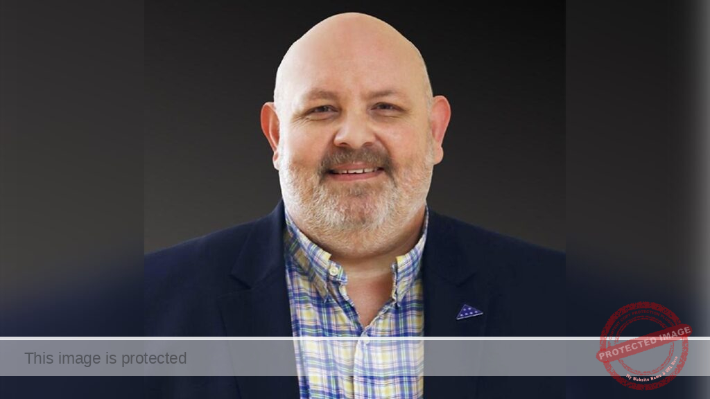 Former University of Arkansas Employee Arrested for Allegedly Kidnapping 18-Year-Old and Forcing Him to Play Russian Roulette